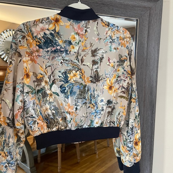 Floral bomber jacket - Picture 5 of 9